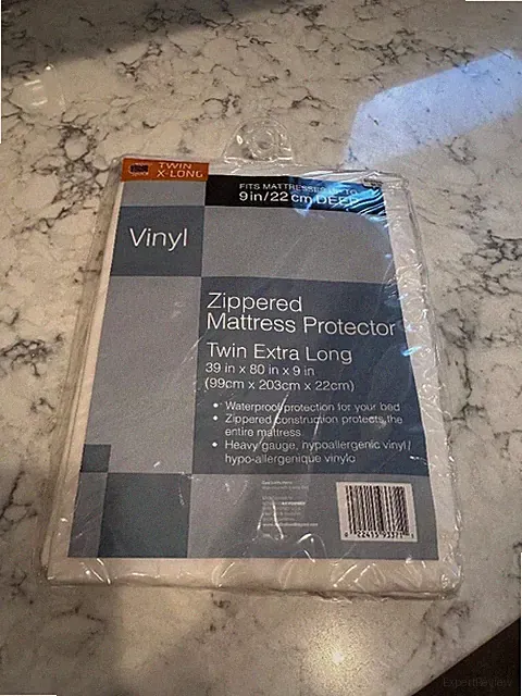 NEW VINYL ZIPPERED MATTRESS PROTECTOR WATERPROOF TWIN EXTRA LONG 39X80X9